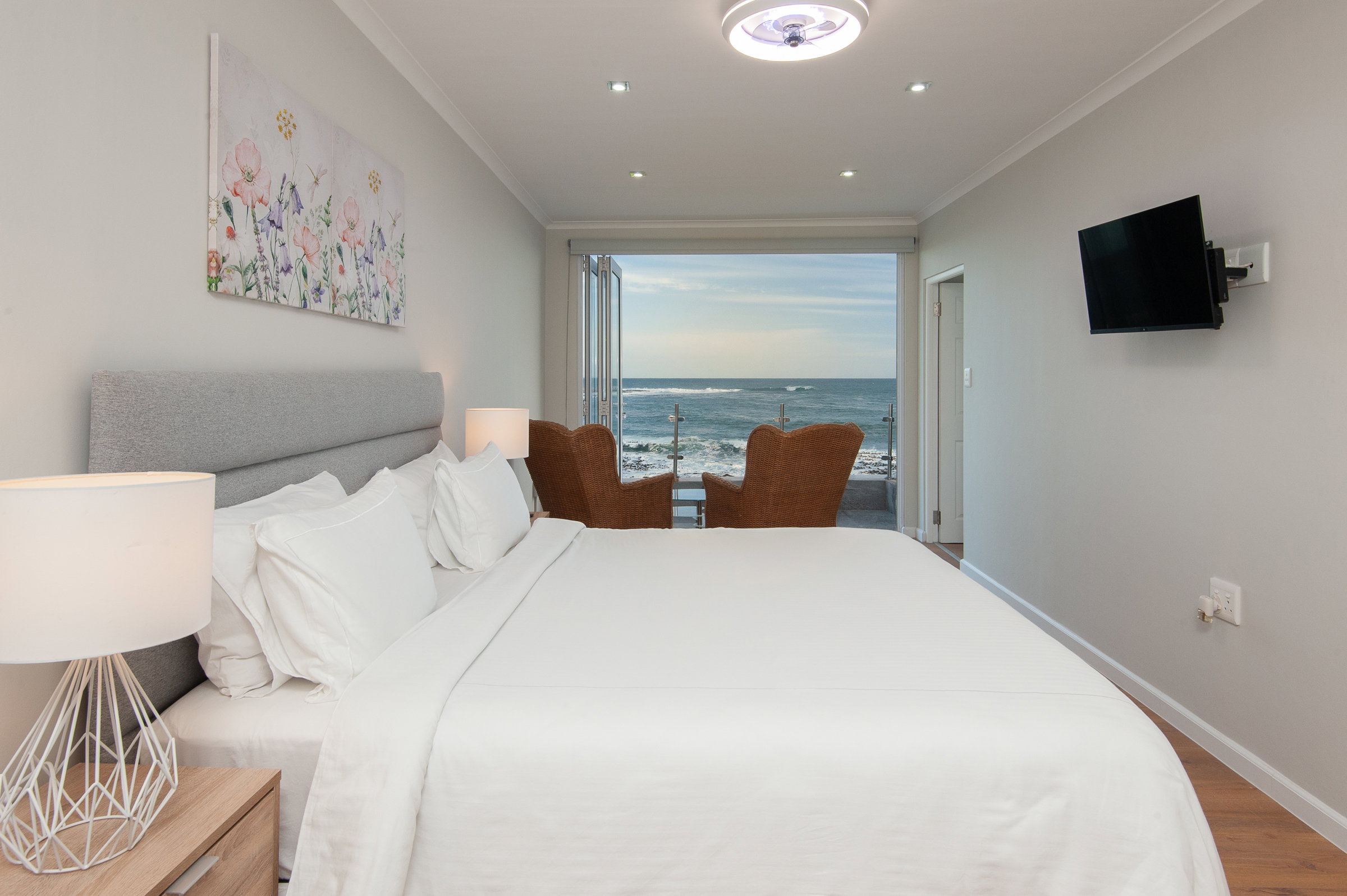 Absolute Ocean Boutique Guesthouse image 2