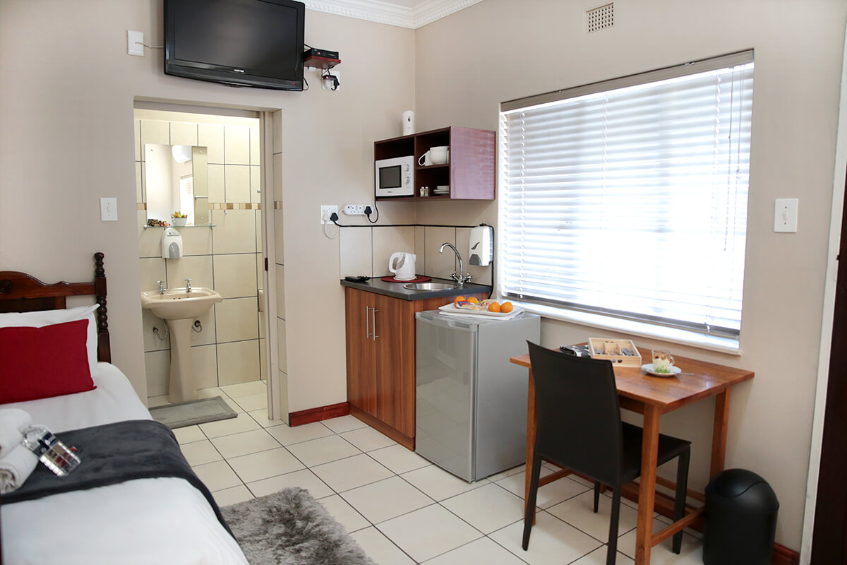 Alucarni Guesthouse