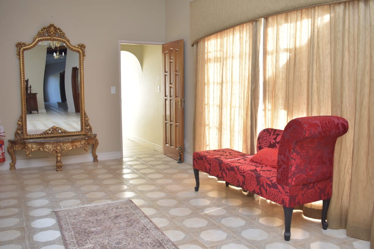 Balcony Manor