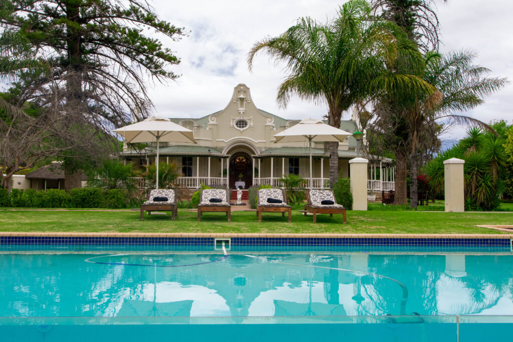 Bakenskraal Ostrich Palace
