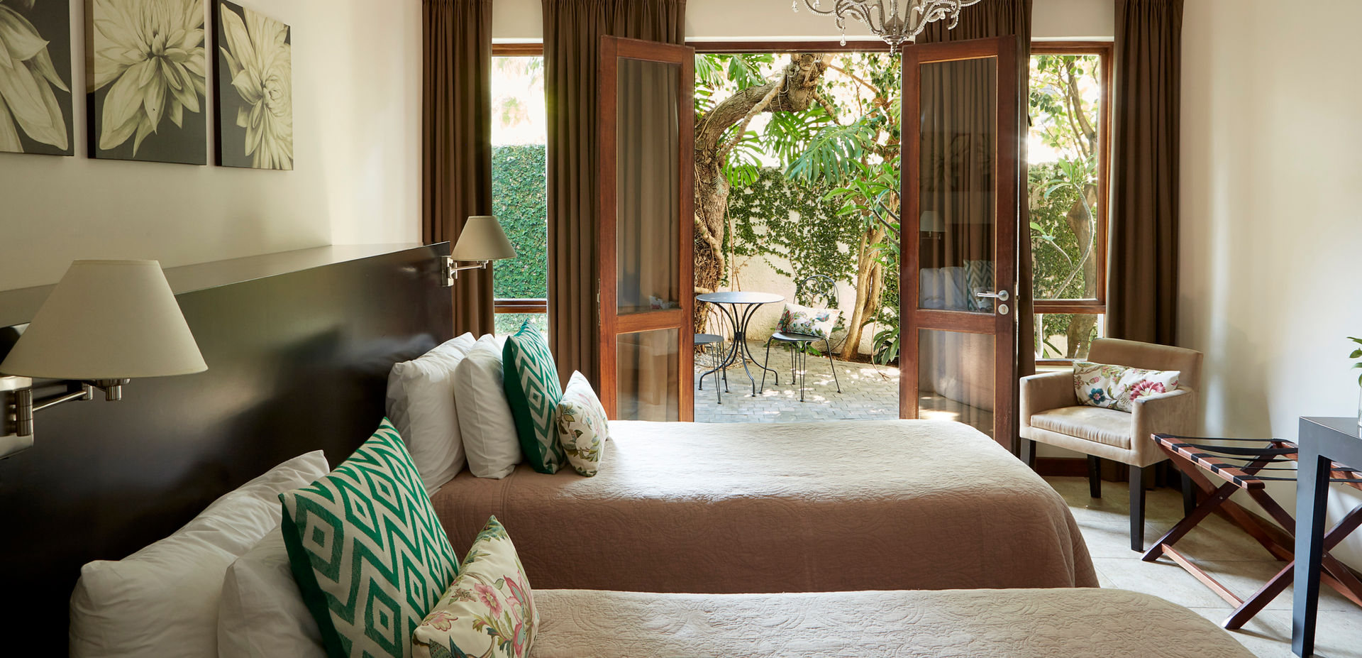 Bayflowers Guest House image 3