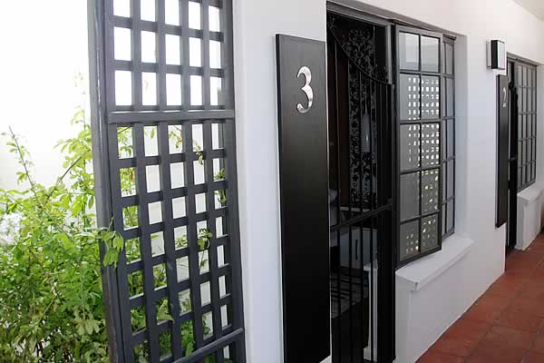 Knysna Inn Boutique Hotel image 3