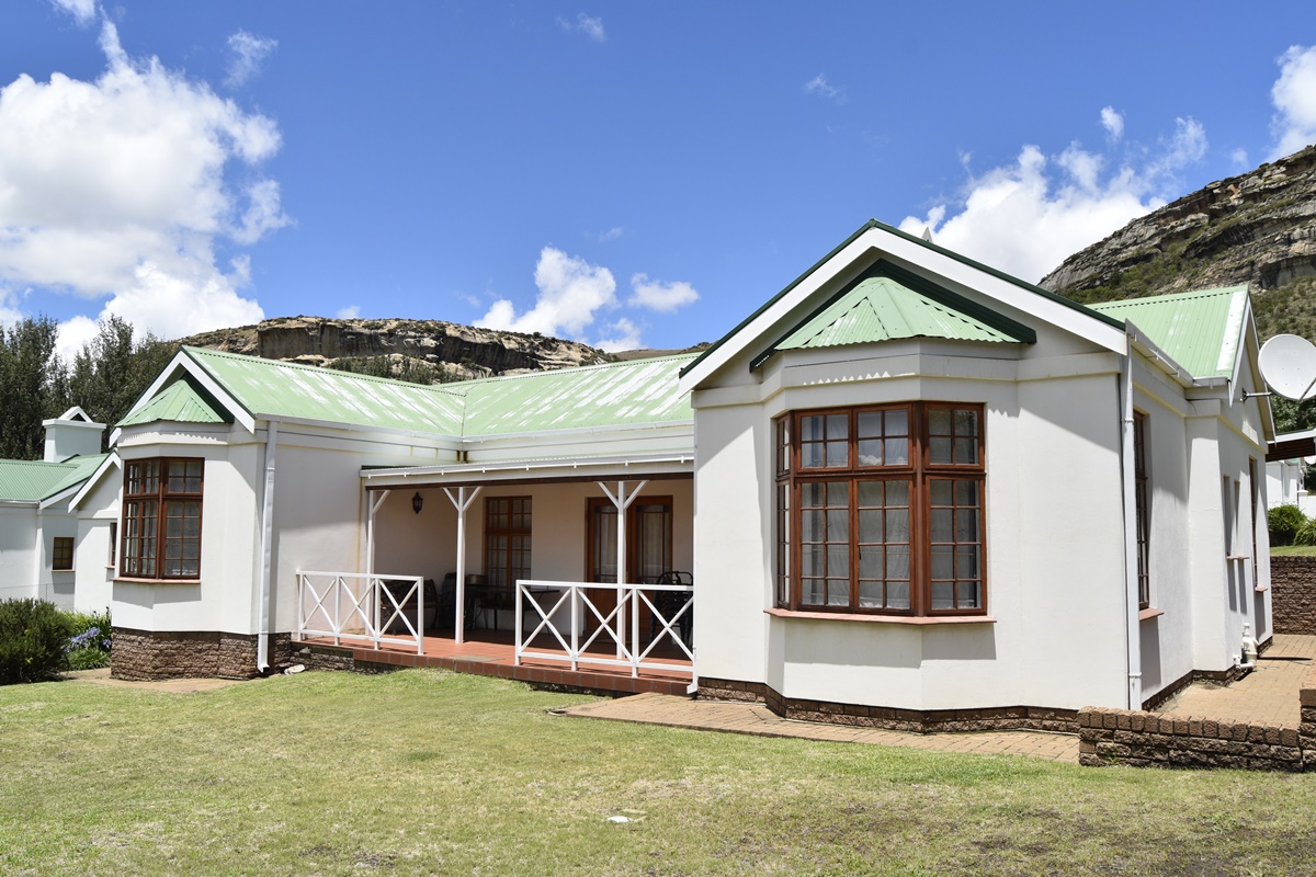 Clarens Bookings
