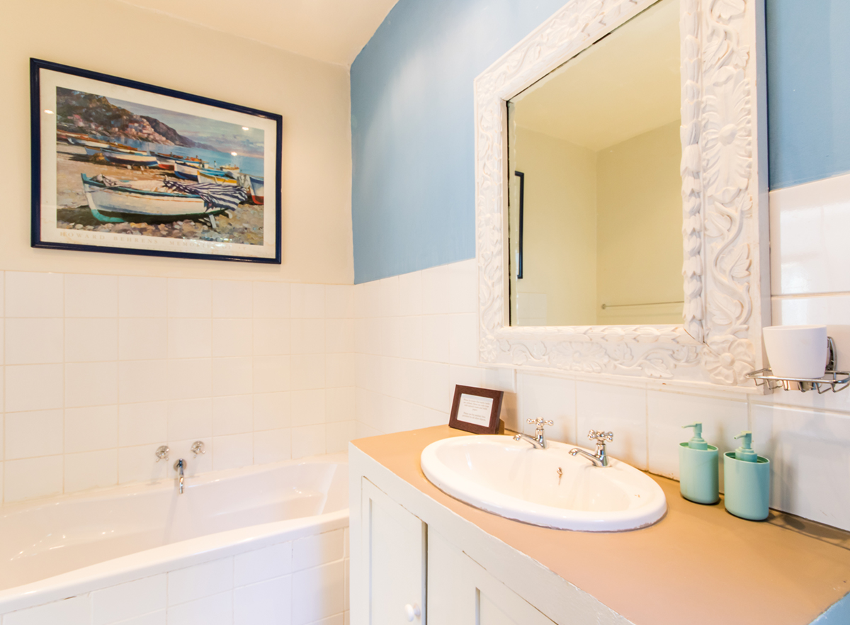 Skyview Manor image 3