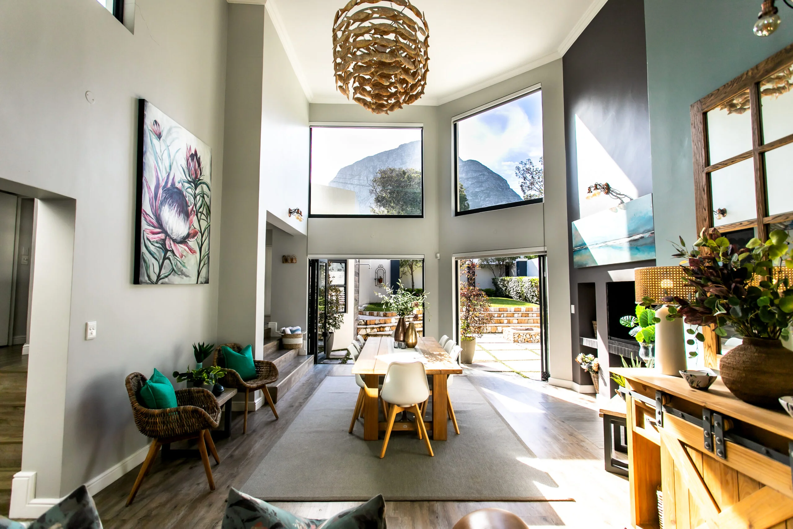 Hermanus Luxury Holiday Homes image 5