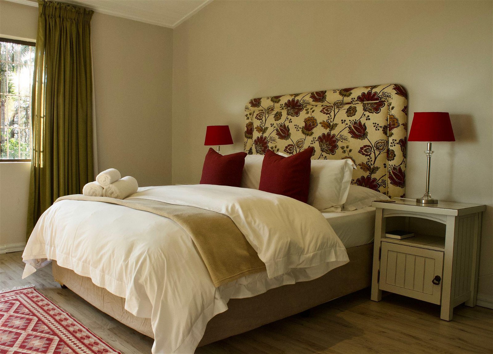 Paarl Nuwerus Lodge image 2