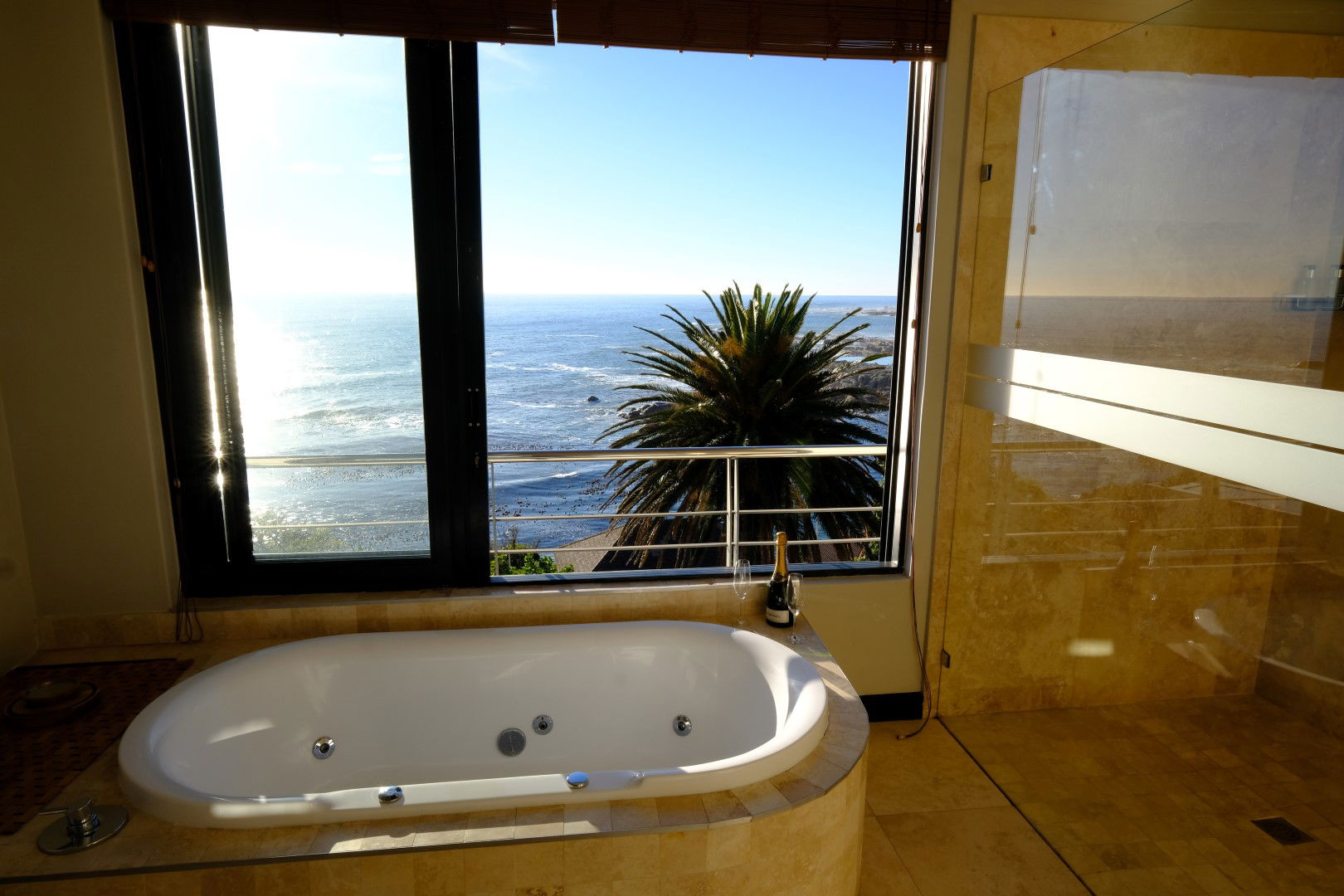 Beta Beach Guest House image 2