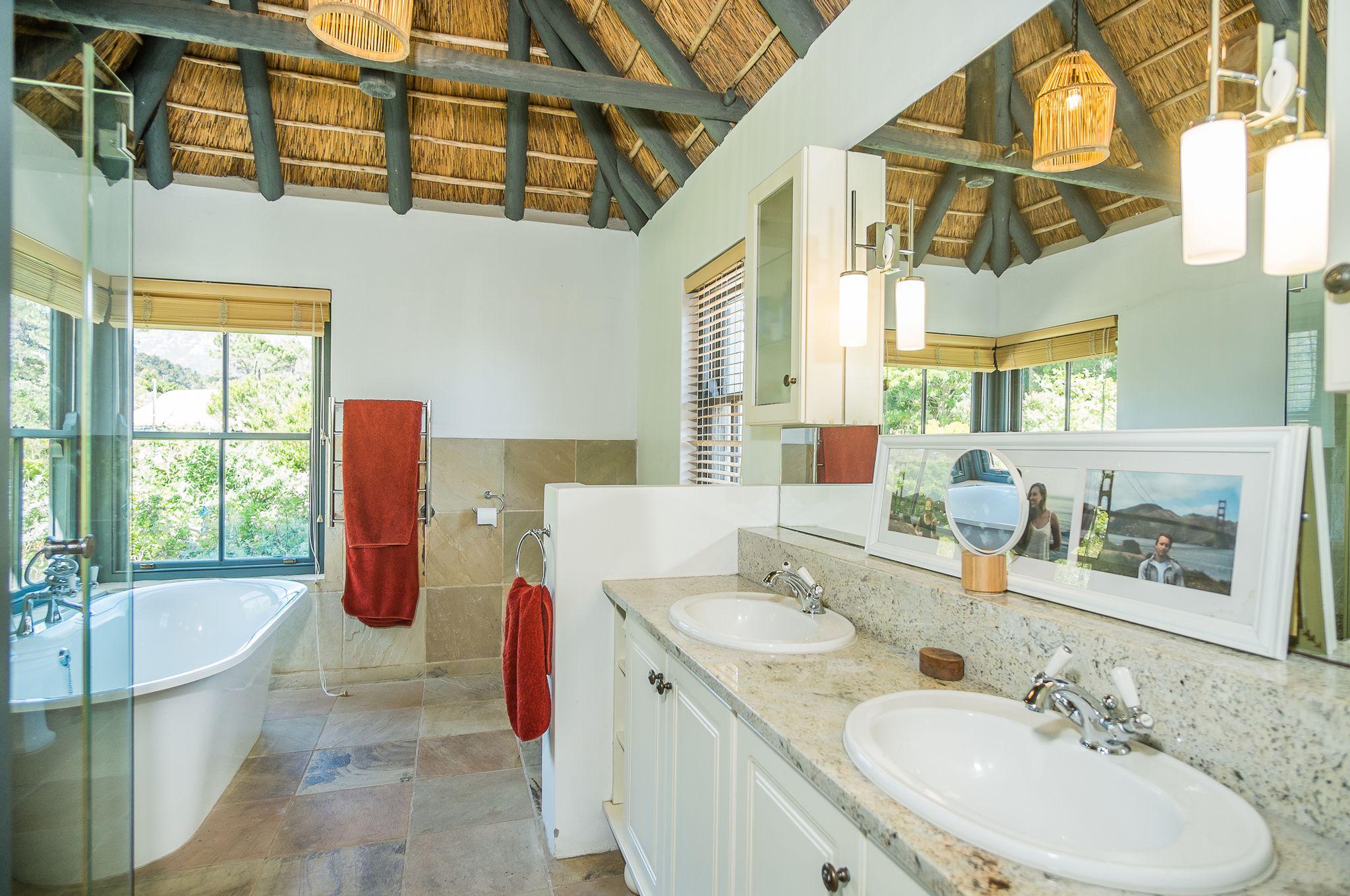 Beau's Cape Retreat image 3