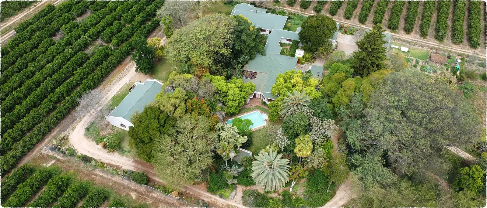 Lupus Den Country House
