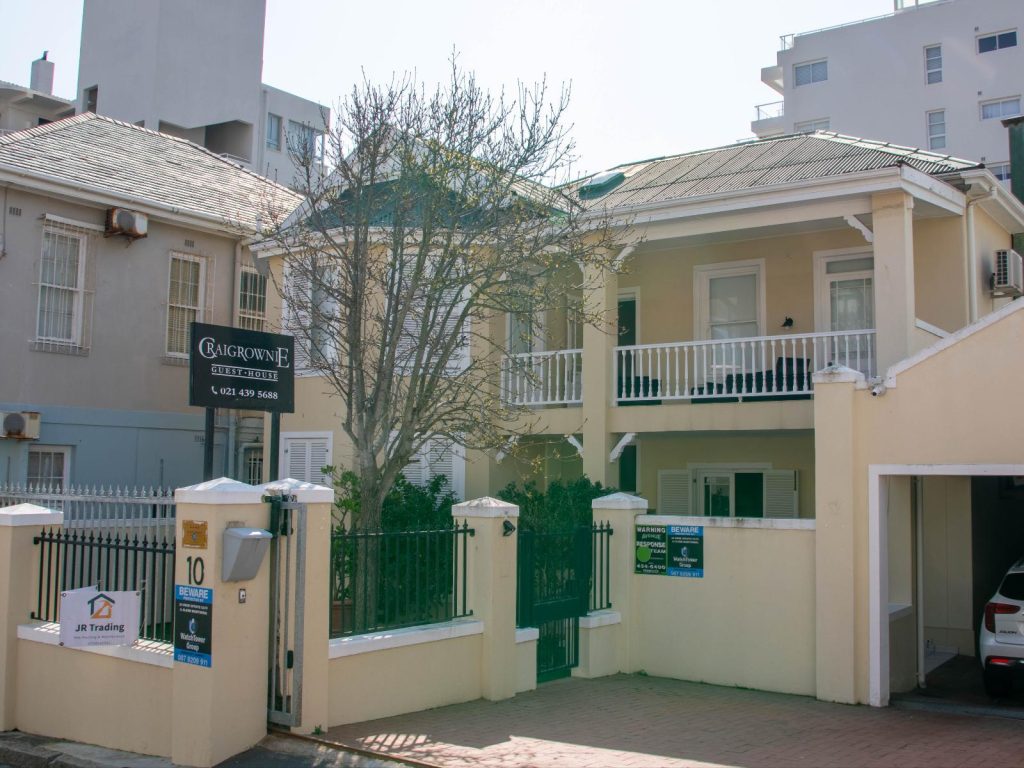 Craigrownie Luxury Guest House image 3
