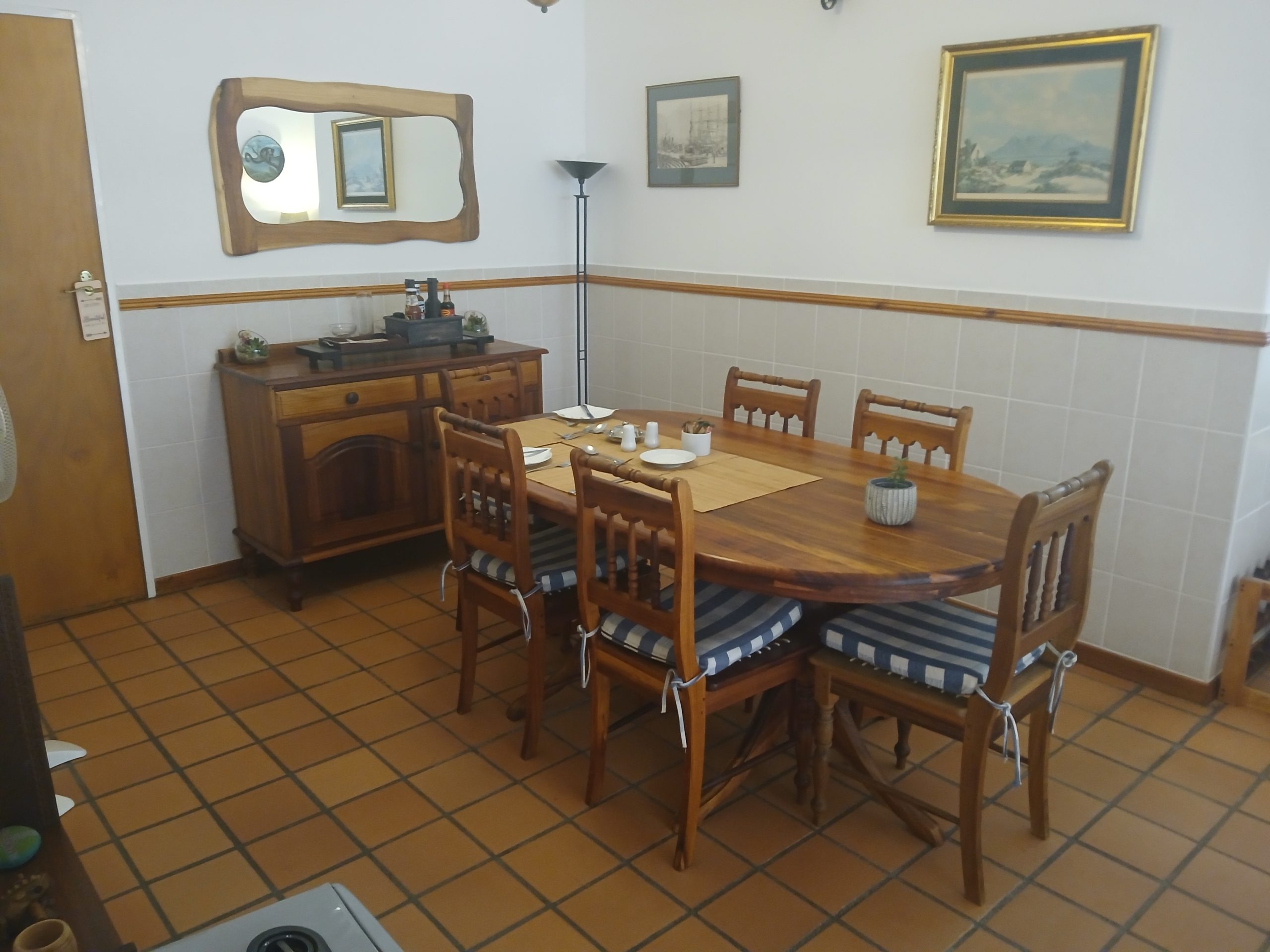 Cedar Lodge Guest House
