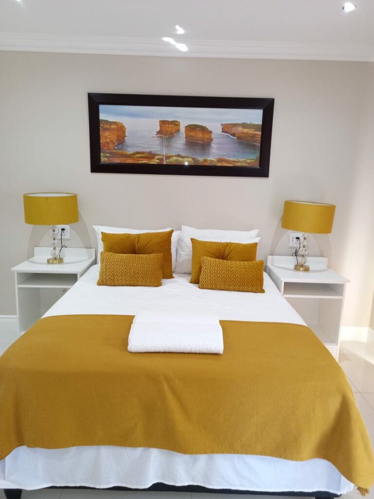 Cape Winelands Business Villas image 3
