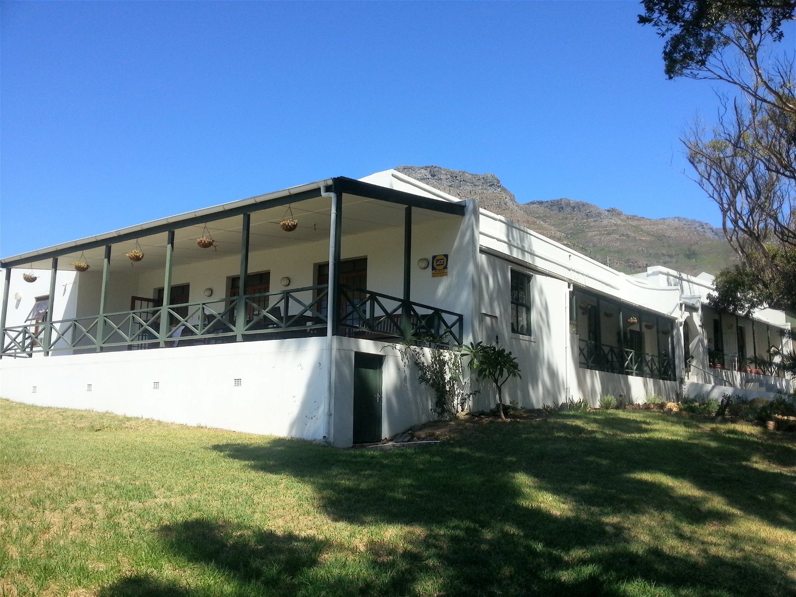 District Six Guesthouse