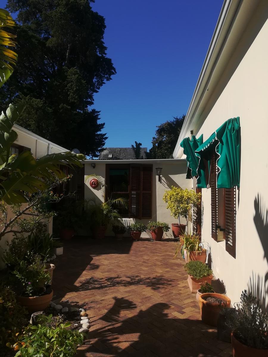 Newlands Guest House image 5