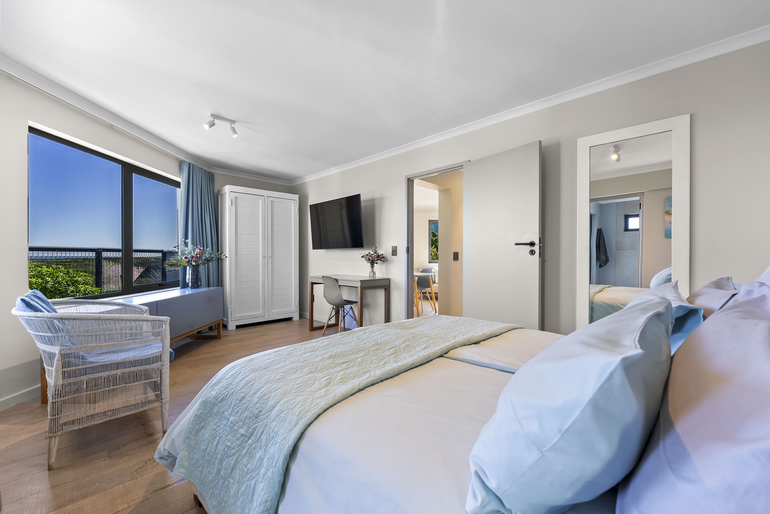 Ocean 12 Apartments
