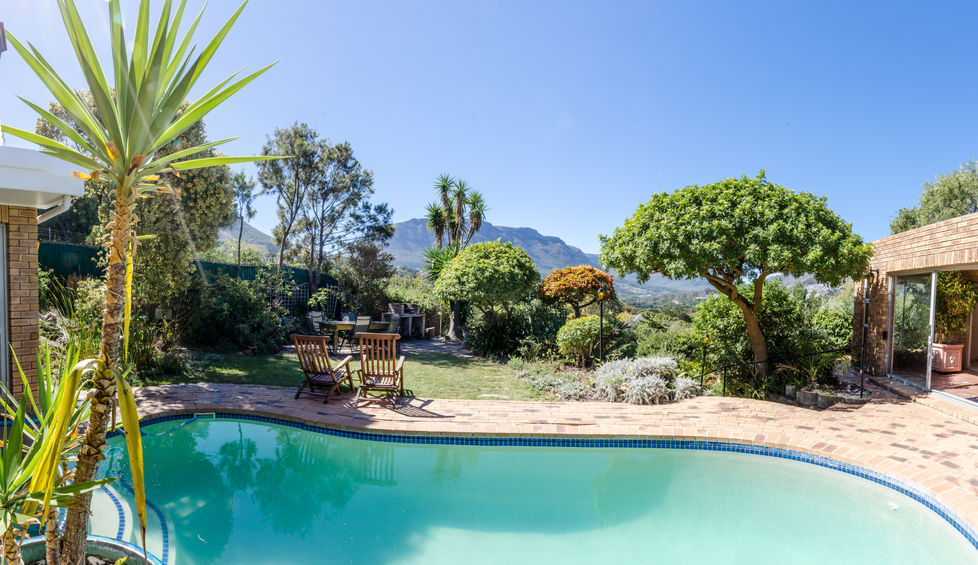 Hout Bay Hilltop Bungalow