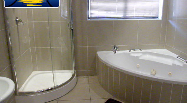 Littlefields Luxury Self Catering Suite in Roodepoort 4