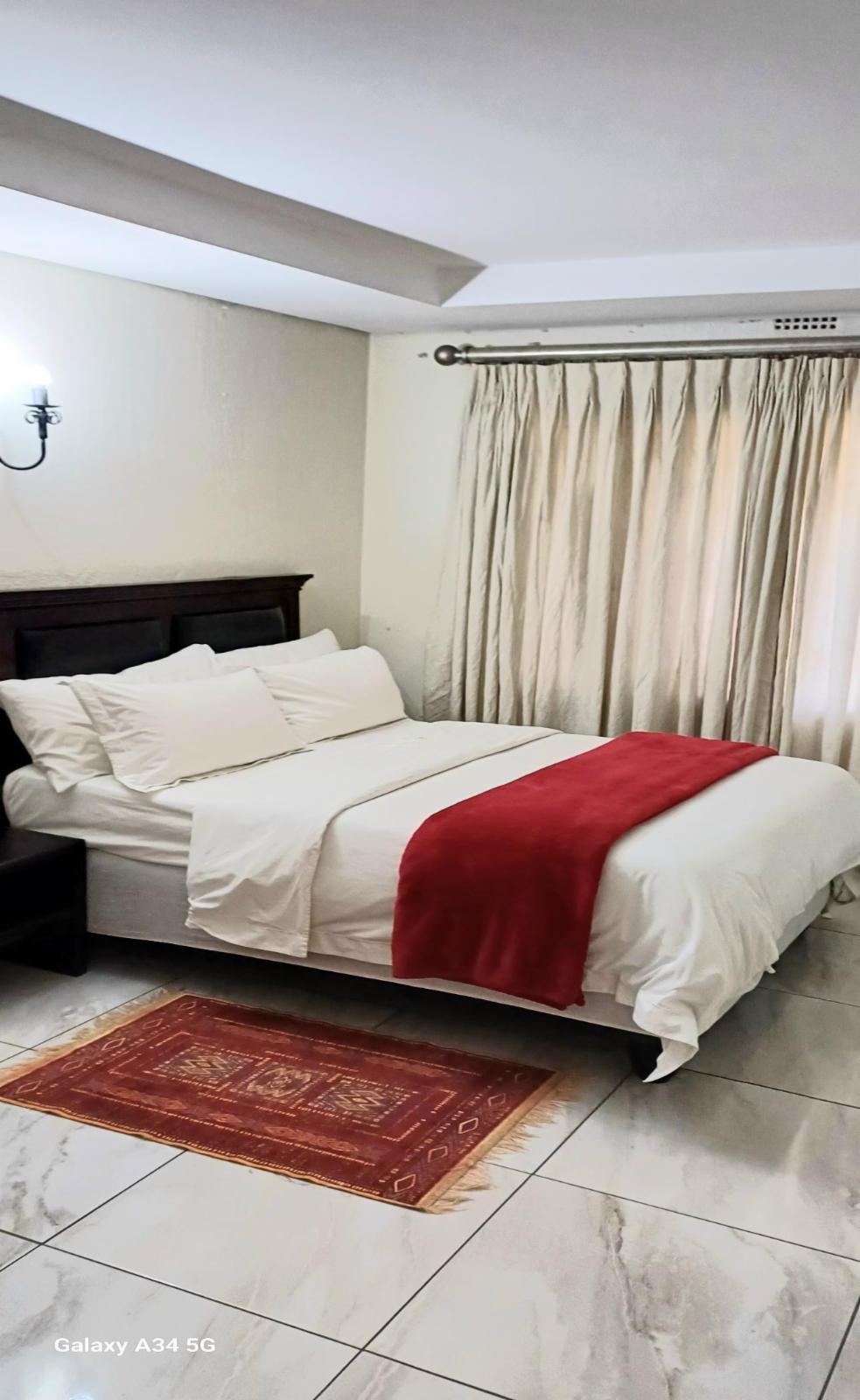 Room 1 — Photo of the whole room