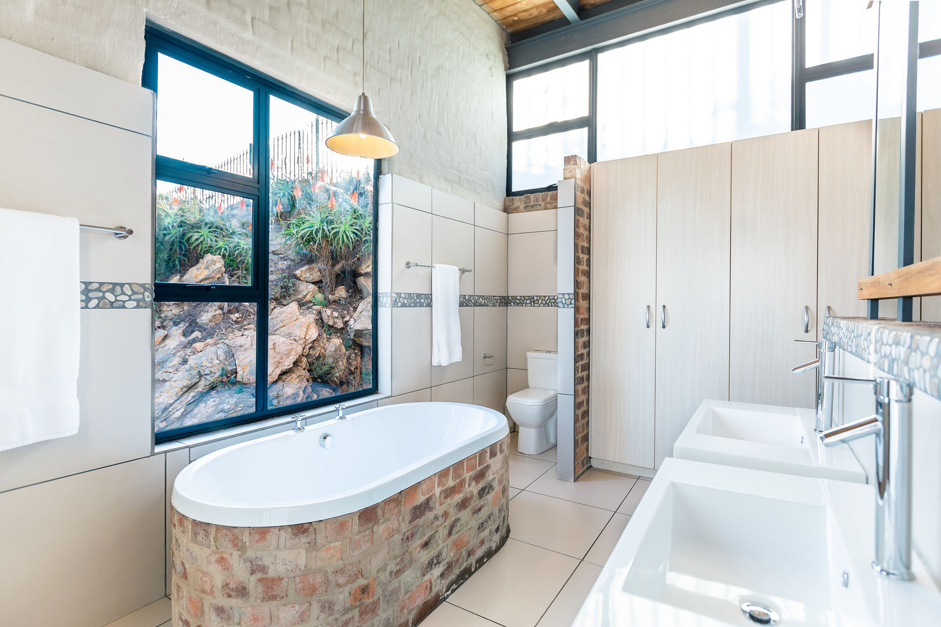 Northcliff Gap - Main House in Fourways 3
