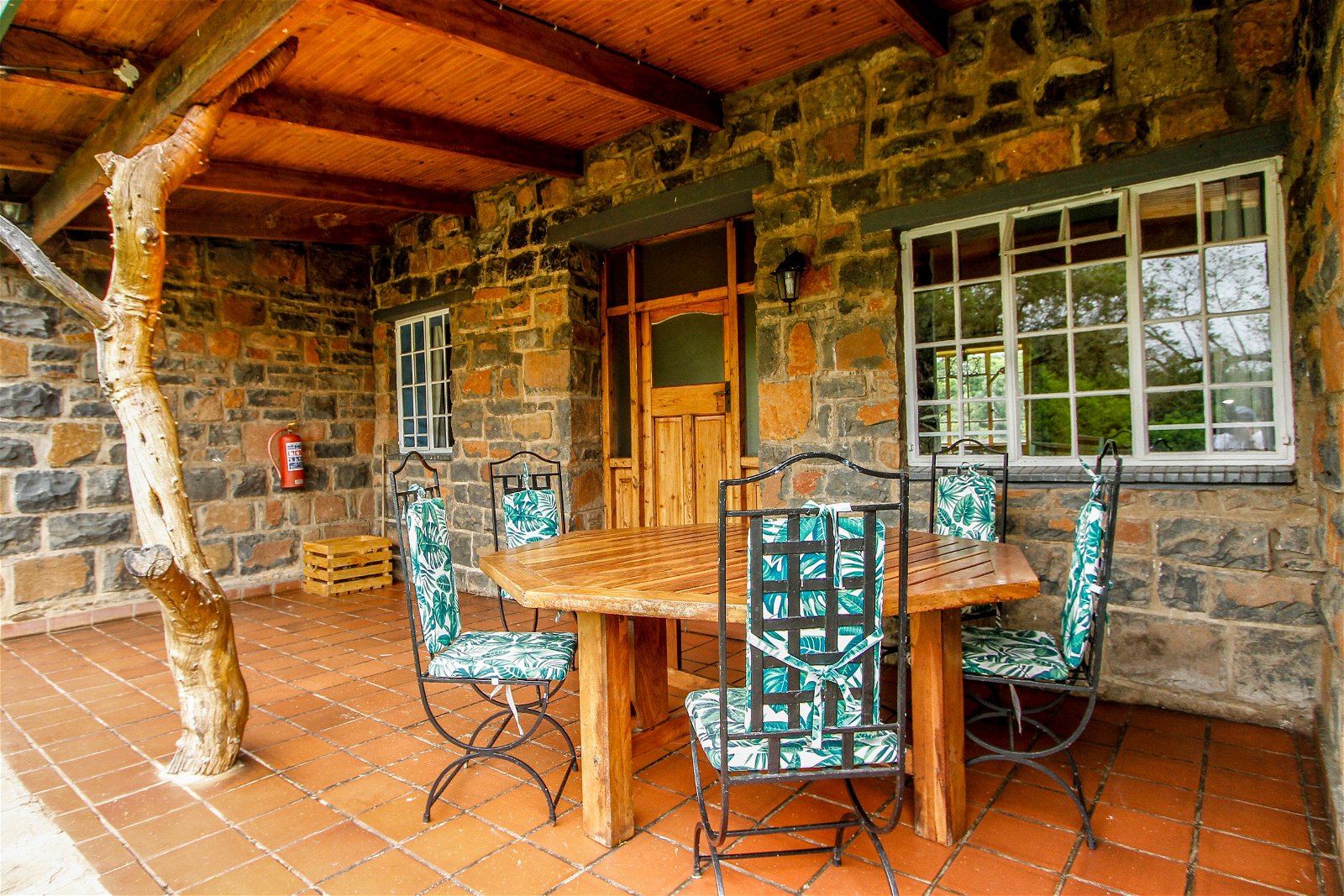 Spion Kop Lodge