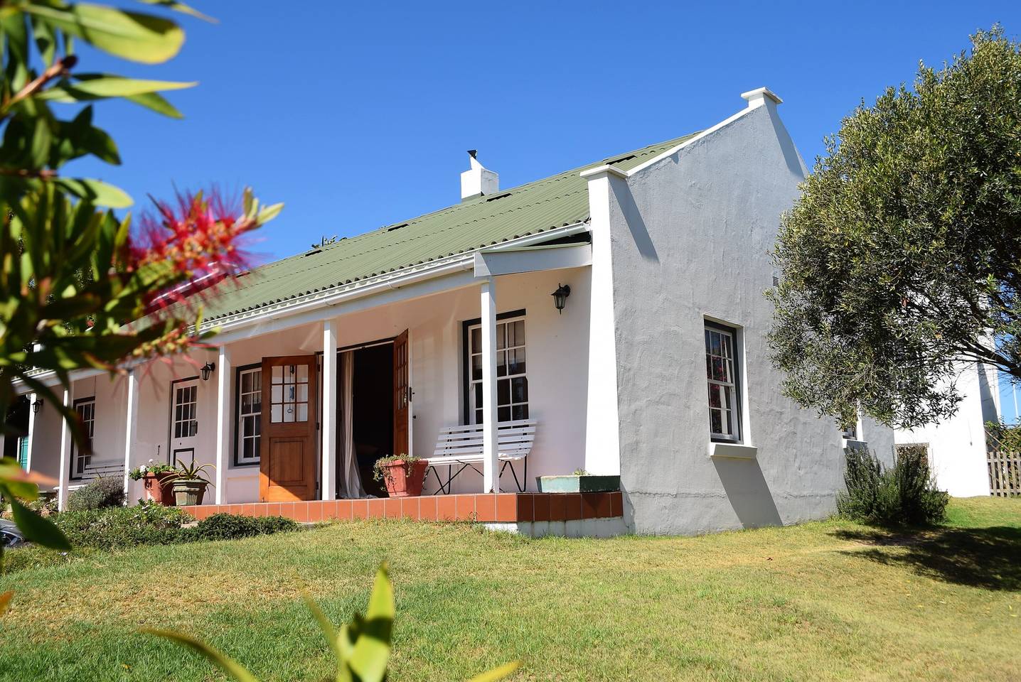 Cumberland House and Cottages