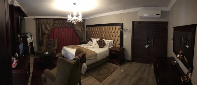 Eagle Rock Executive Guest House in Johannesburg 3