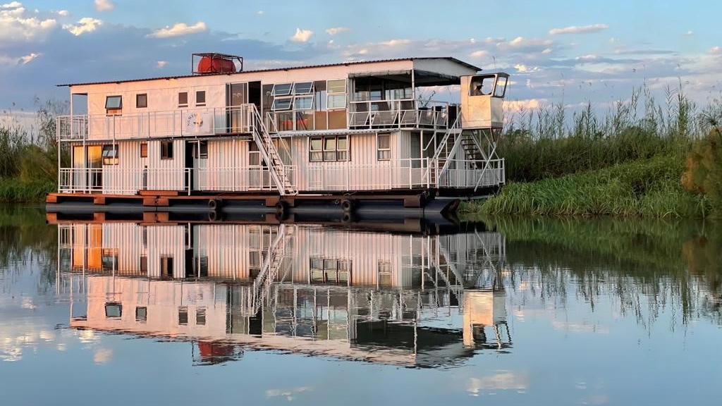 Bona Moremi Safari Lodge