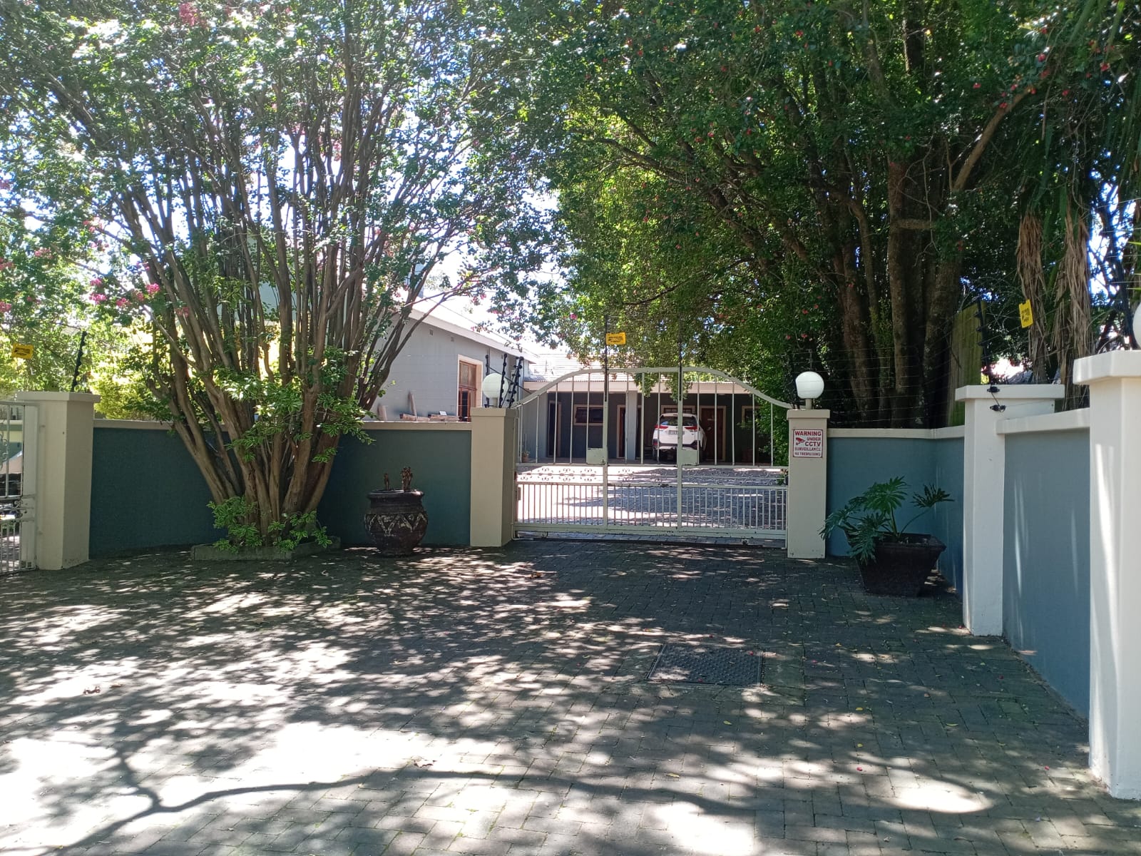 White House Lodge