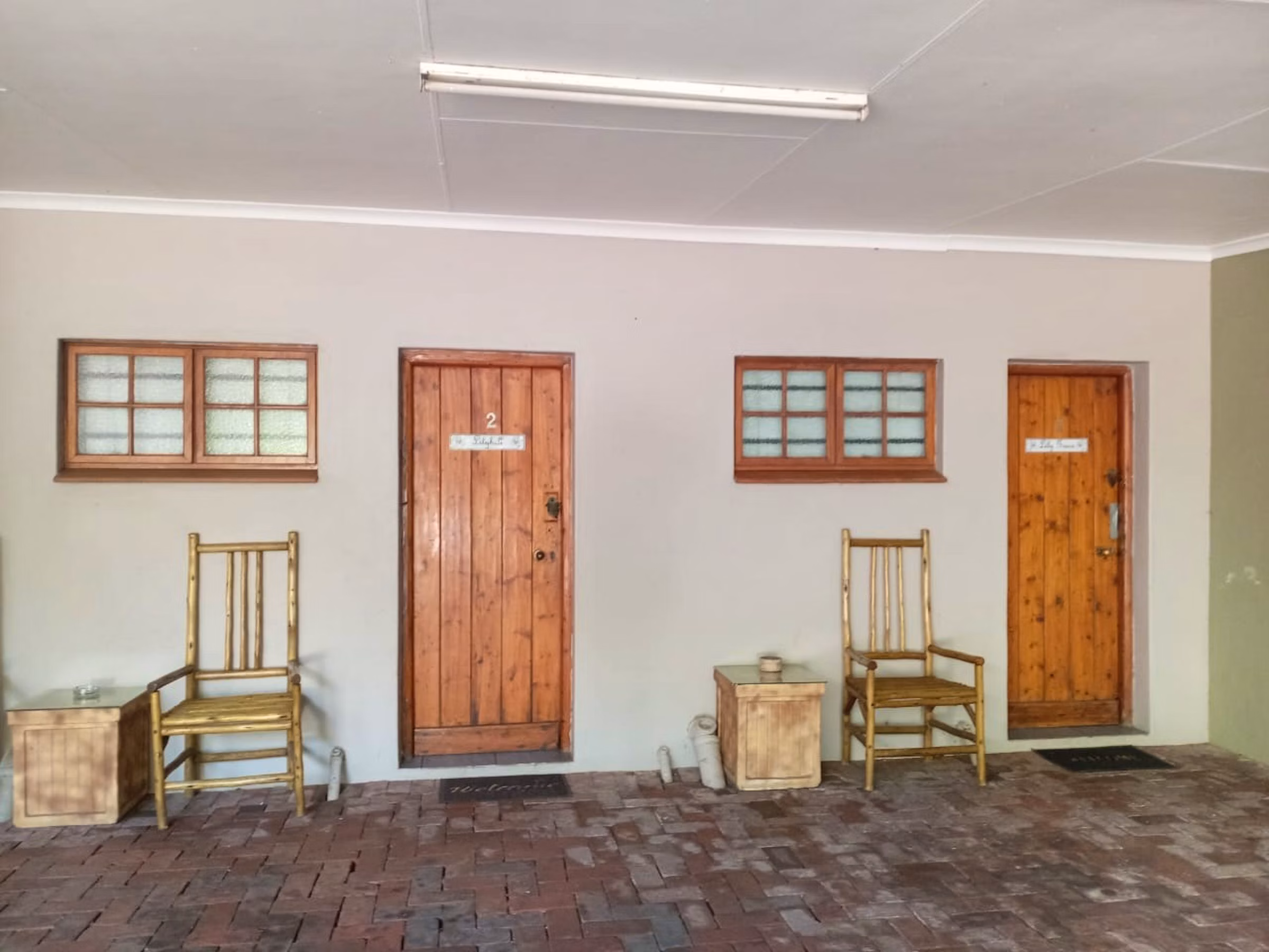 White House Lodge