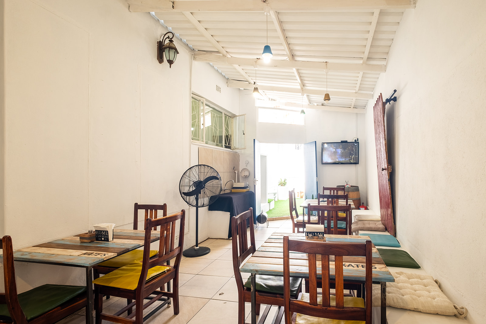 Kate's Nest Guesthouse & Tours