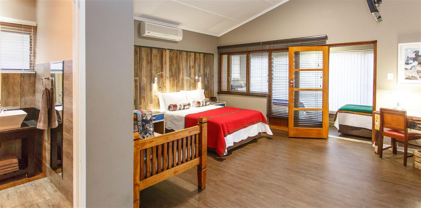 Miles B&B Guest House image 4