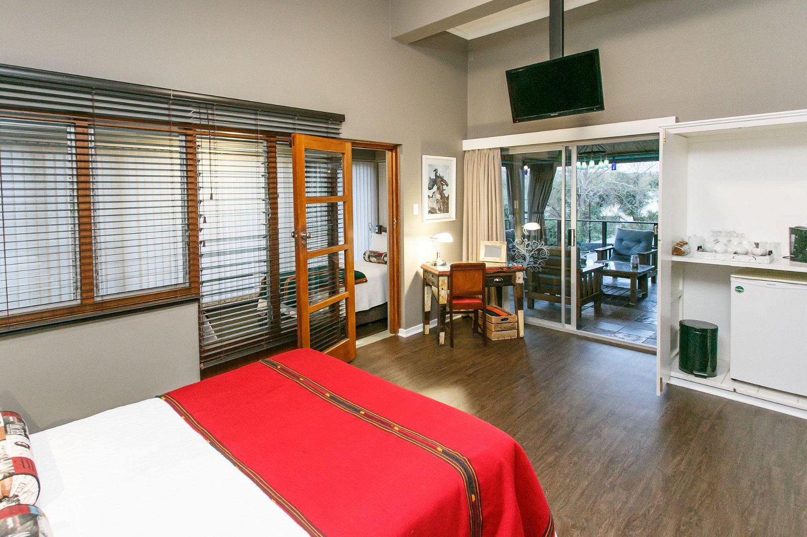 Miles B&B Guest House image 5