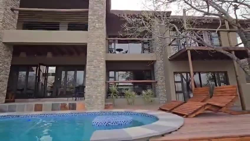 Inkolongwane Bush Lodge