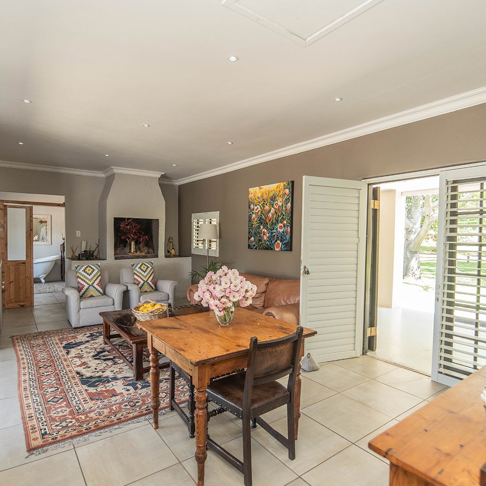 Broadlands Country House
