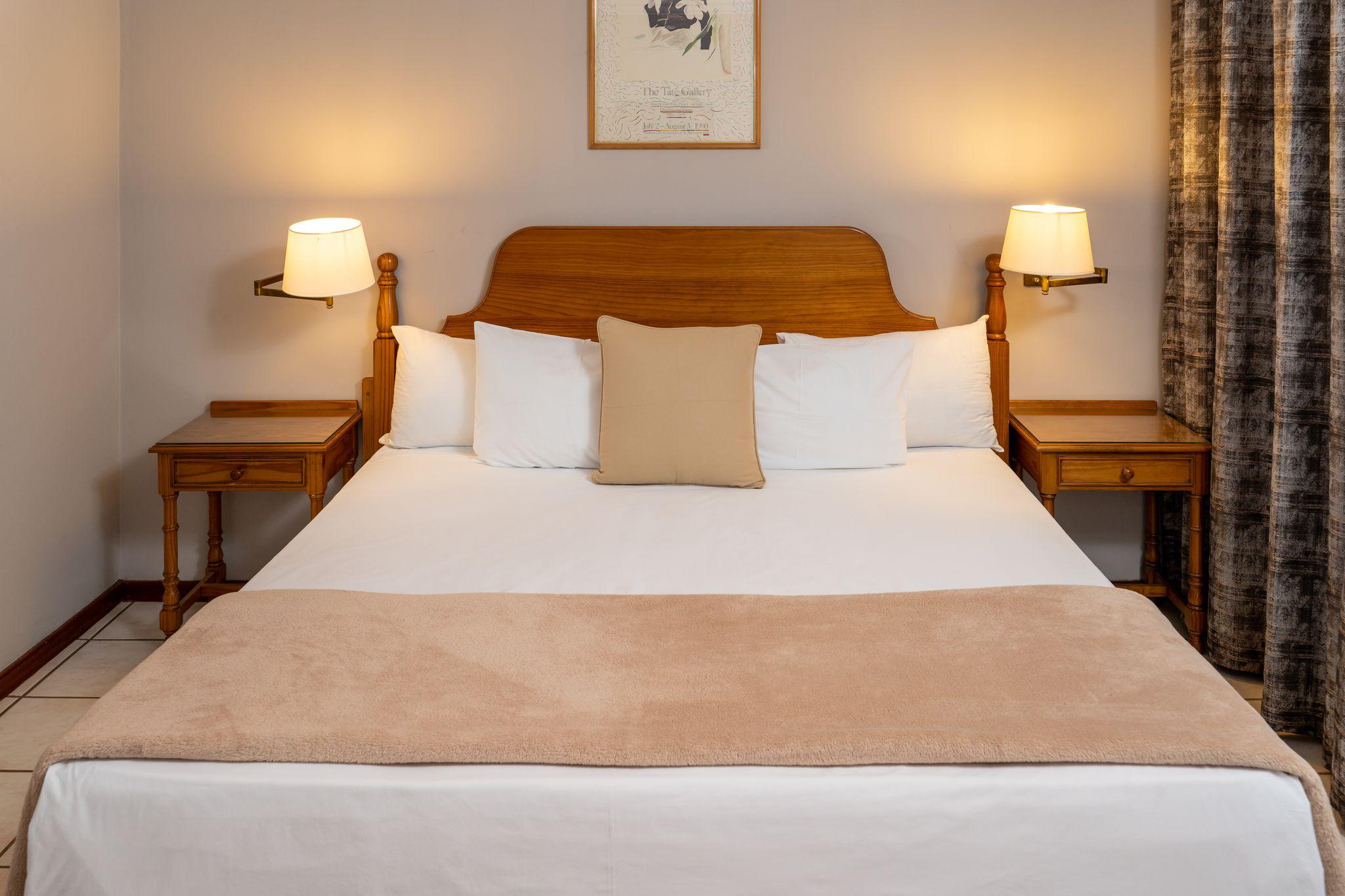 Ngwenya City Hotel