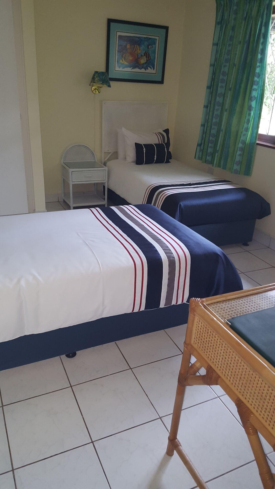 Shelly Beach Lodge in Margate 5