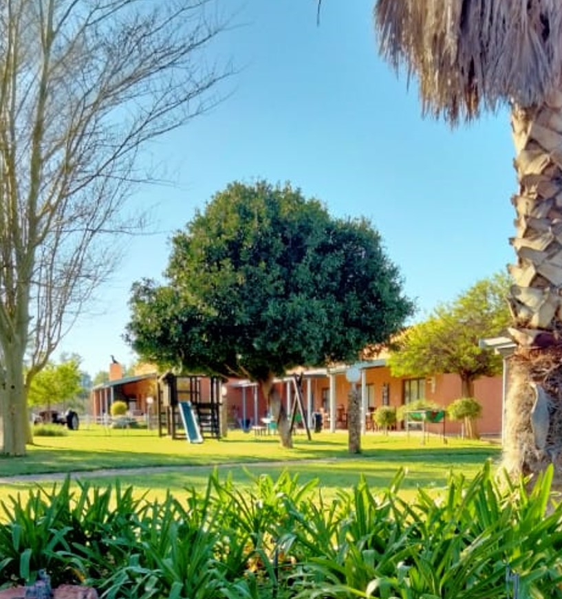 Cul De Sac Country House