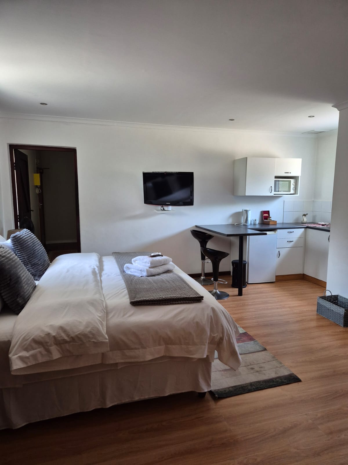 Applegarth Guest House image 5