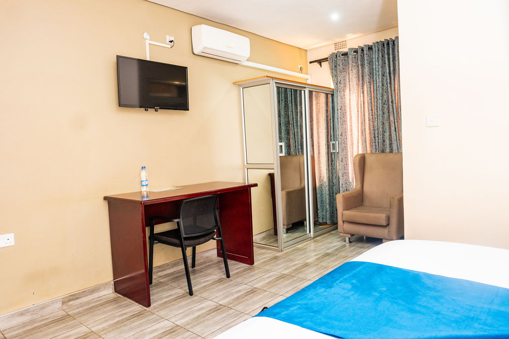 Island Hotel