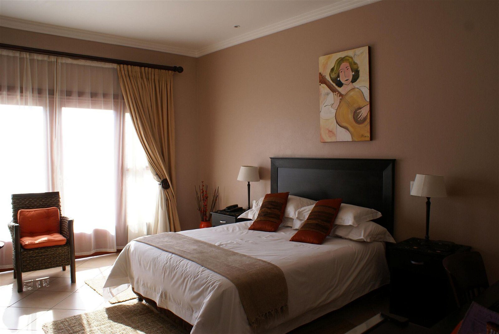Attache Lodge image 3